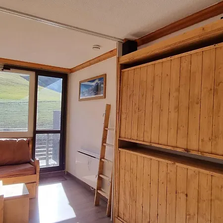 2 Etoiles Skis Aux Pieds - Vue Sur Pistes - Fr-1-181-2581 *