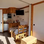 Apartment 2 Etoiles Skis Aux Pieds - Vue Sur Pistes - Fr-1-181-2581 *