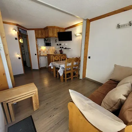 Apartamento 2 étoiles Skis Aux Pieds - Vue Sur Pistes - Fr-1-181-2581
